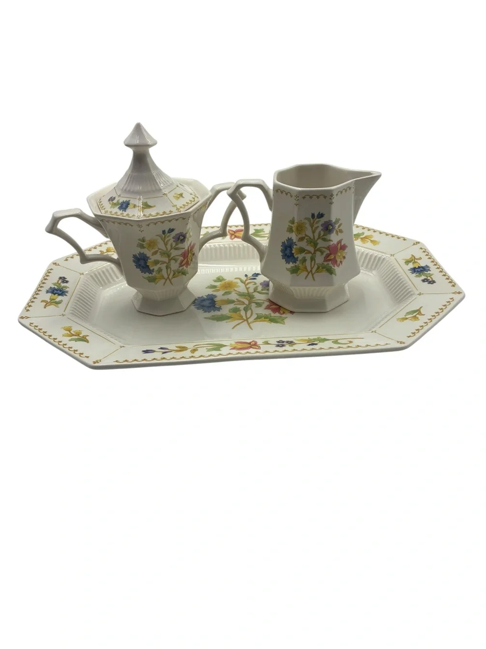 Nikko Classic Collection Magenta 3-Piece Set Platter, Creamer, Sugar Bowl Lid